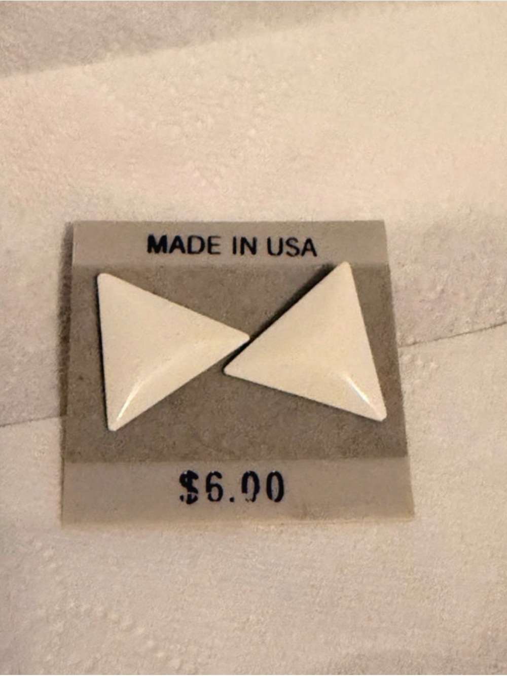 jcpenney White Triangle Stud Hair Clips